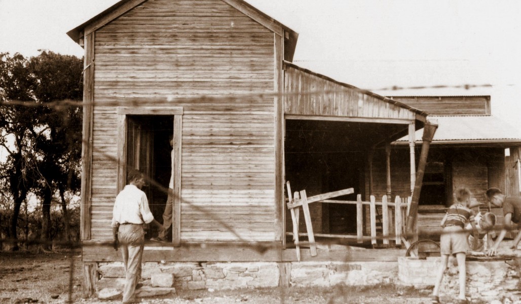Honeymoon house at Krumm ranch, 1954 Honeymoon house at Krumm ranch, 1954